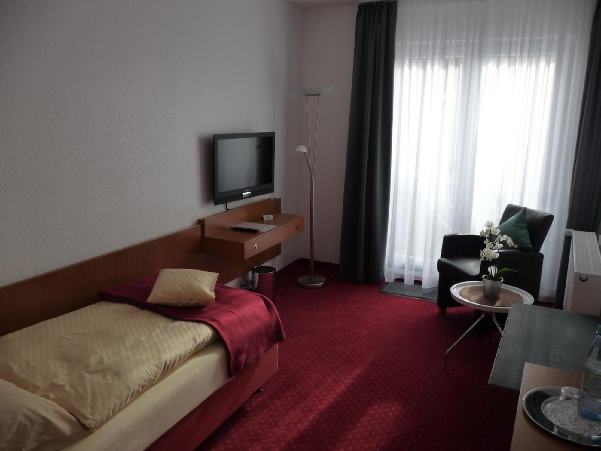 Hotel Sechzehn Leverkusen Ngoại thất bức ảnh
