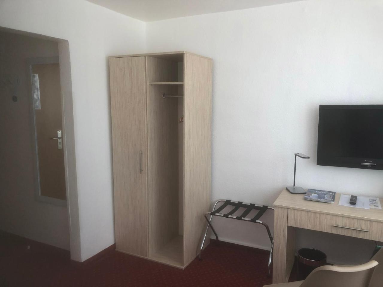 Hotel Sechzehn Leverkusen Ngoại thất bức ảnh