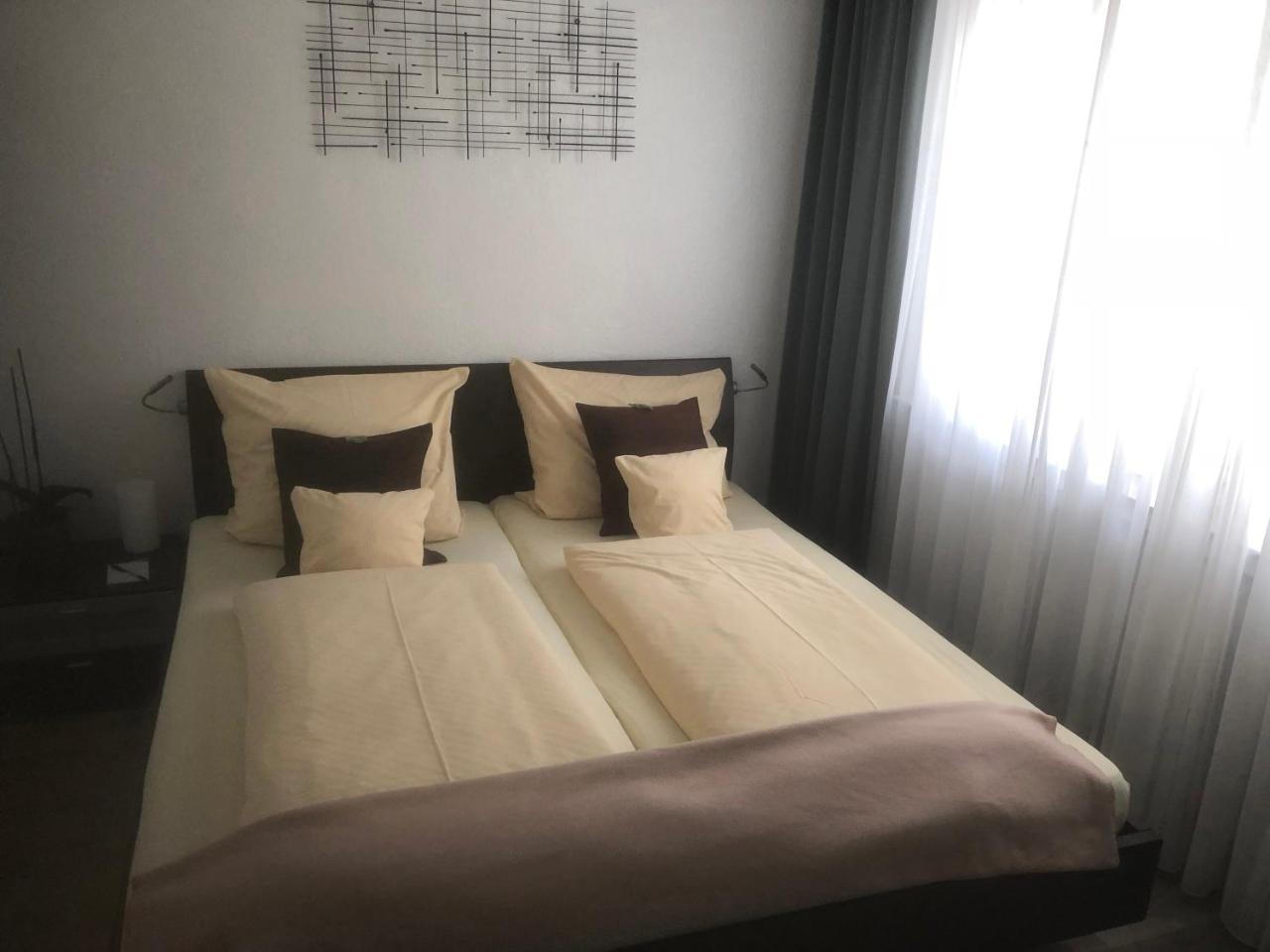 Hotel Sechzehn Leverkusen Ngoại thất bức ảnh